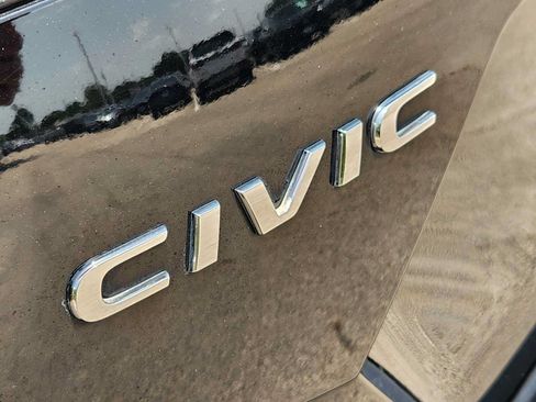 Used 2017 Honda Civic EX-T image 11