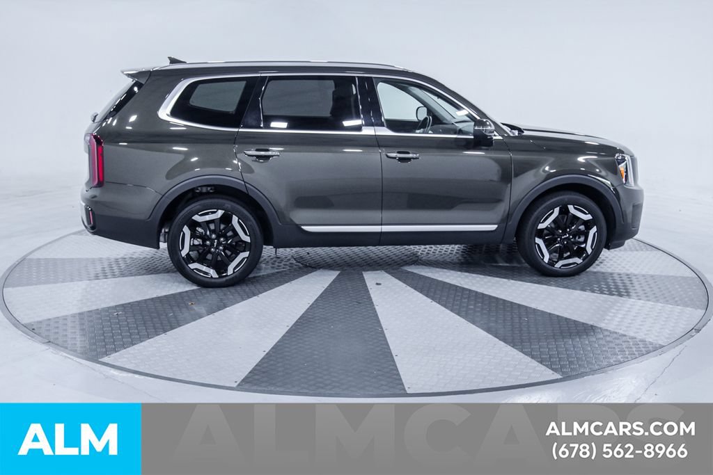 Used 2024 Kia Telluride S w/ S Sunroof Package FWD image 11