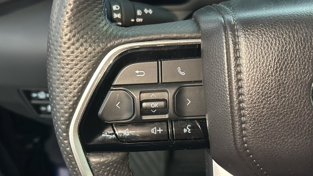 Used 2025 Toyota Tundra Platinum AWD/4WD image 16