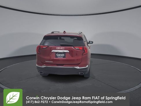 Used 2020 GMC Terrain SLT w/ Preferred Package image 13