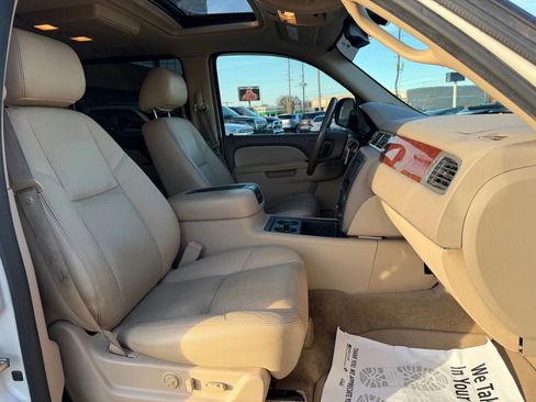 Used 2012 GMC Yukon XL SLT image 6