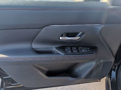 New 2026 Nissan Kicks SR w/ Cold Weather Package image 34