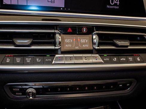 Used 2019 BMW X7 xDrive50i w/ Executive Package image 35