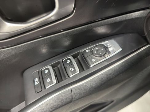 Used 2022 Kia Sorento S w/ Panoramic Sunroof Package image 22