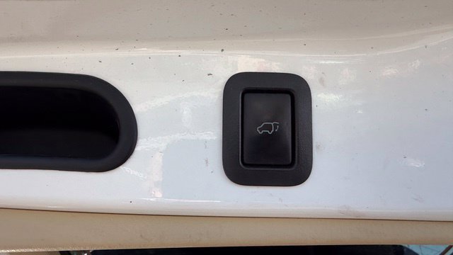 Used 2015 Toyota Highlander XLE AWD/4WD image 9