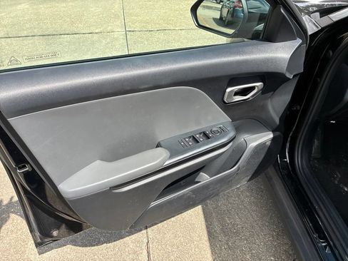 Used 2025 Kia K4 FWD image 19