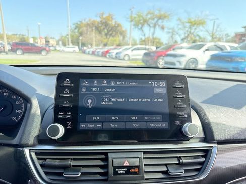 Used 2022 Honda Accord Sport image 17