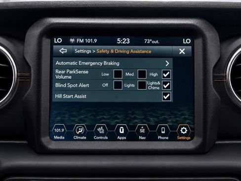 Used 2022 Jeep Wrangler Unlimited Sahara AWD/4WD image 31