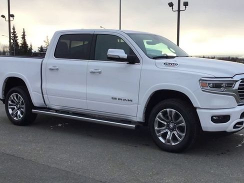 Used 2022 RAM 1500 Limited w/ Body Color Bumper Group AWD/4WD image 2
