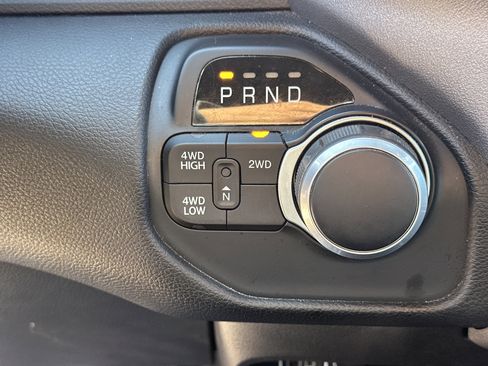 Used 2024 RAM 2500 Big Horn image 29