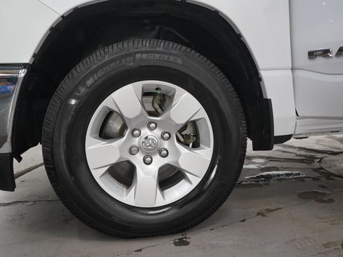Used 2020 RAM 1500 Big Horn AWD/4WD image 30