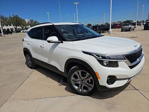 Used 2022 Kia Seltos S image 1