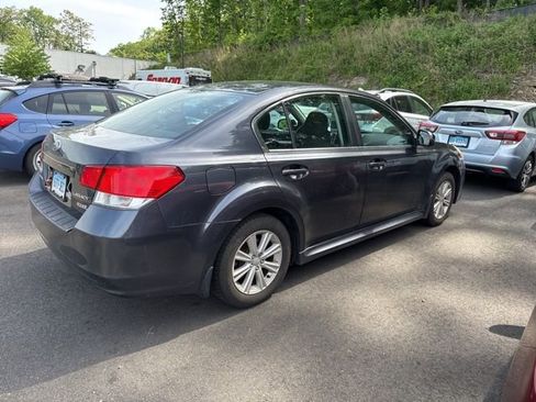 Used 2012 Subaru Legacy 2.5i Premium AWD/4WD image 12