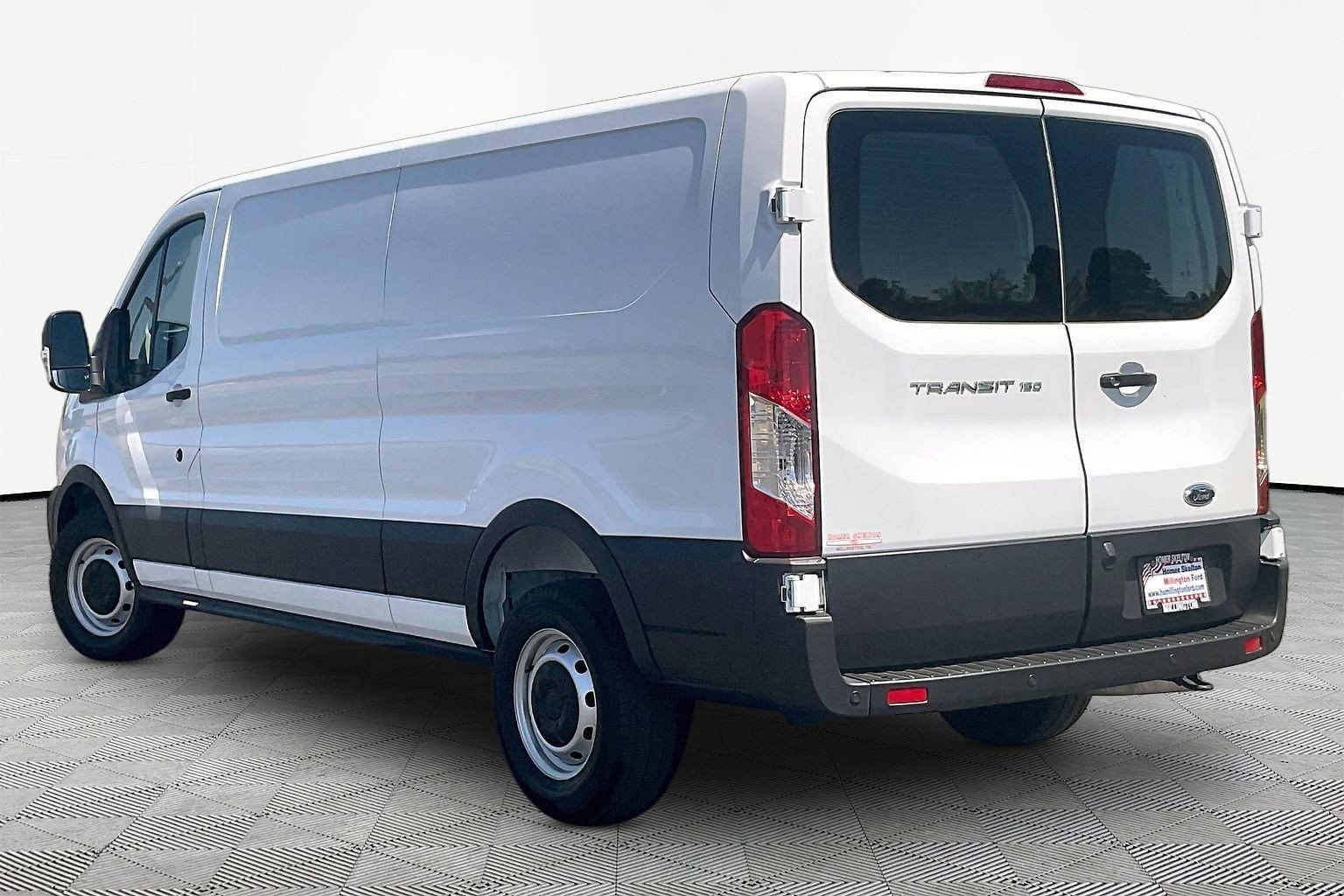 Used 2025 Ford Transit 150 Low Roof RWD image 10