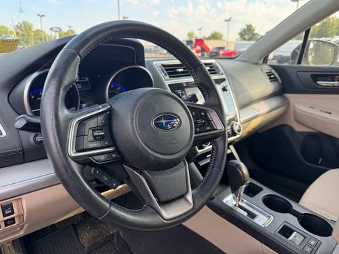 Used 2019 Subaru Outback 2.5i Premium AWD/4WD image 9