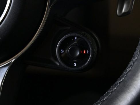 Certified 2022 Porsche Cayenne E-Hybrid image 25