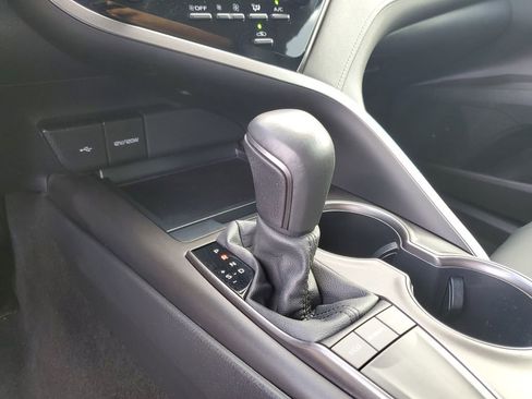 Used 2023 Toyota Camry SE w/ Convenience Package image 28