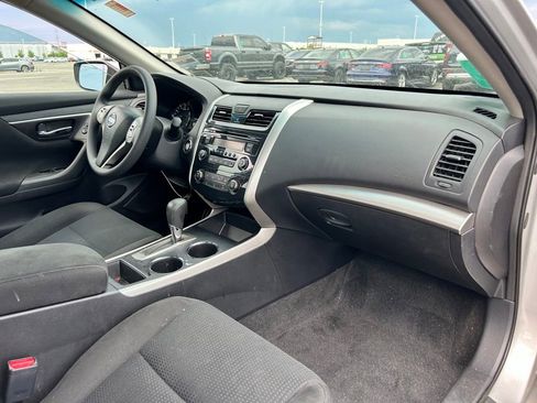 Used 2015 Nissan Altima 2.5 S w/ Power Driver Seat Package FWD image 6