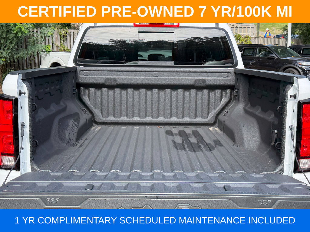 Used 2025 Chevrolet Colorado Z71 w/ Technology Package AWD/4WD image 27