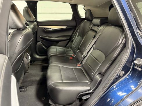 Used 2019 INFINITI QX50 Luxe w/ Navigation Package image 19