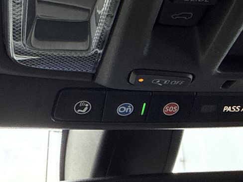 Used 2020 GMC Sierra 1500 Denali AWD/4WD image 25