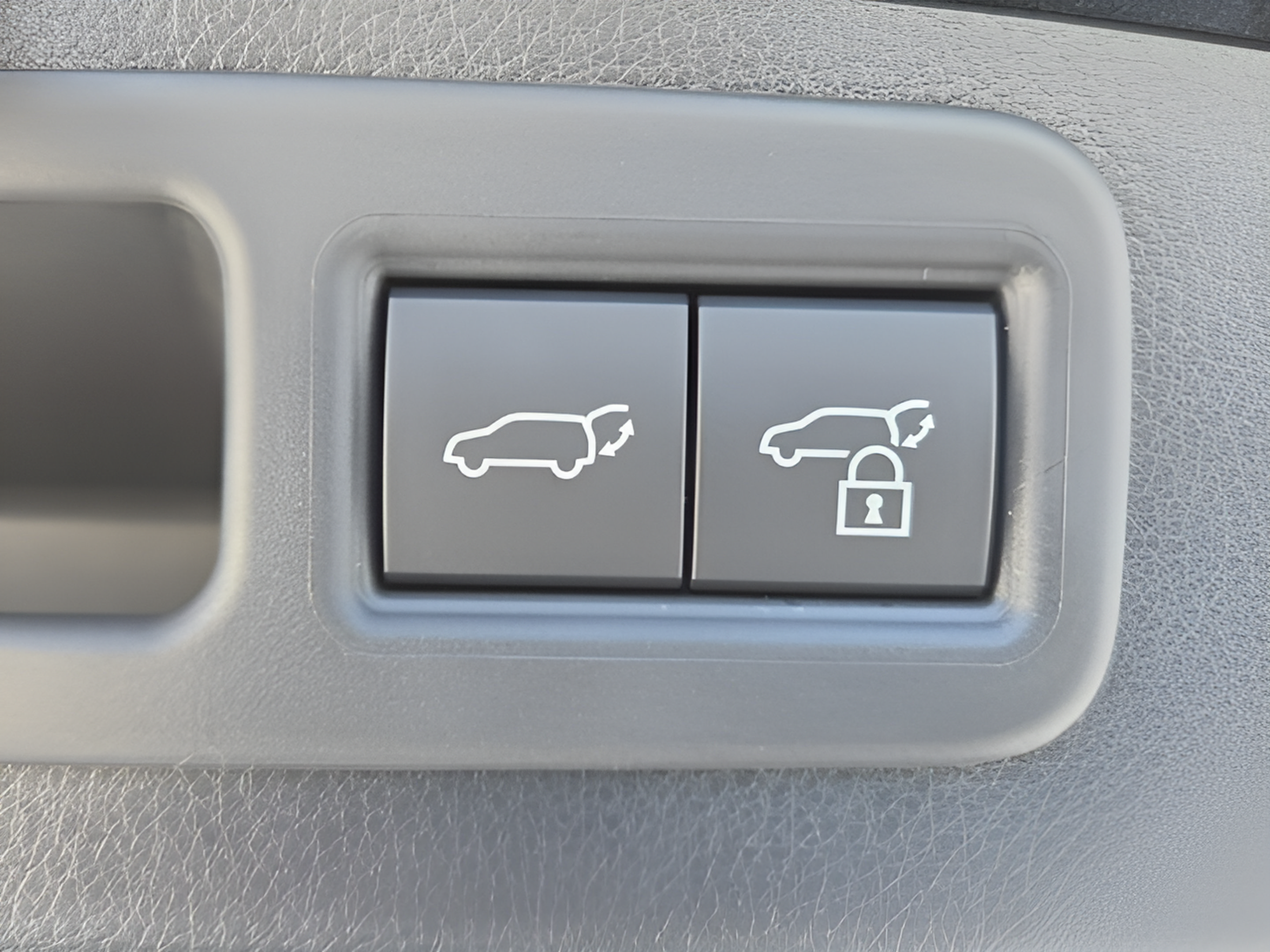 New 2026 Lexus RX 350h AWD/4WD image 14