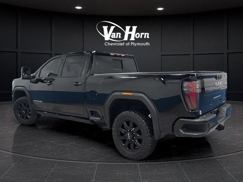 Used 2024 GMC Sierra 2500 AT4 w/ AT4 Premium Plus Package image 3