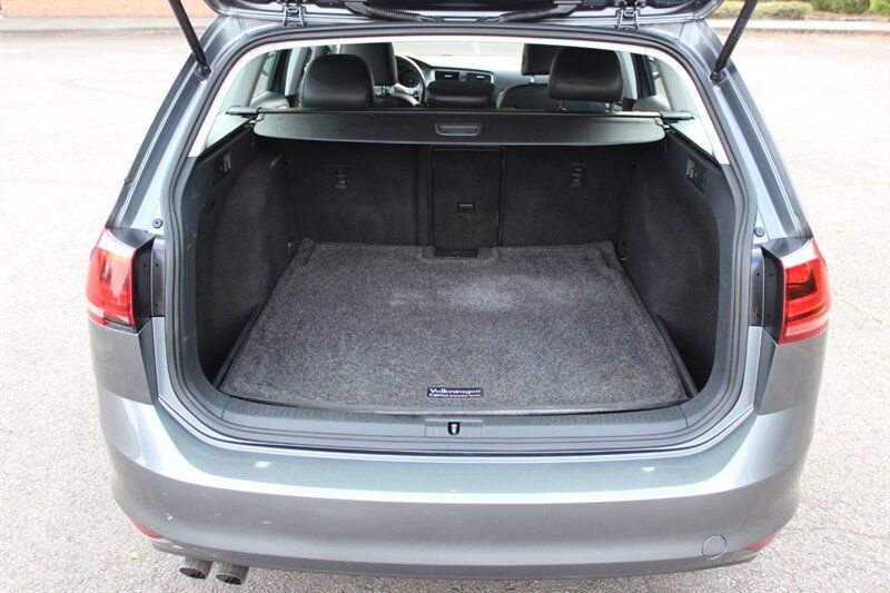 Used 2015 Volkswagen Golf TDI S FWD image 15