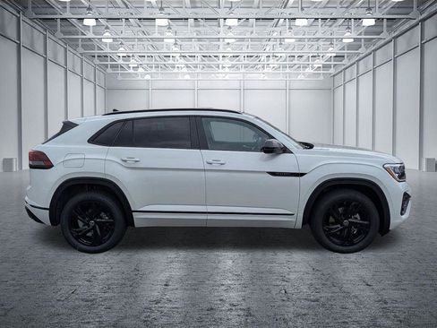 New 2026 Volkswagen Atlas Cross Sport SEL R-Line AWD/4WD image 6