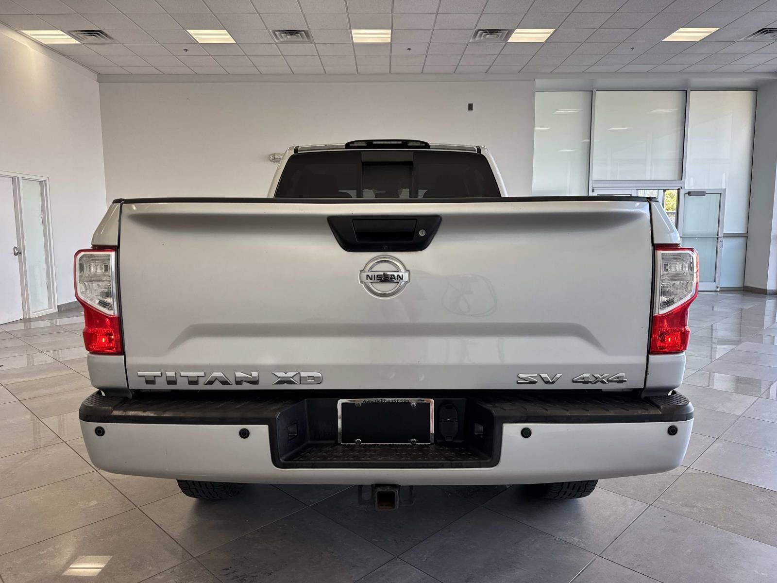 Used 2017 Nissan Titan SV AWD/4WD image 25