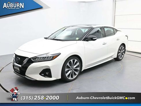 Used 2022 Nissan Maxima Platinum w/ Sport Mat Group image 2