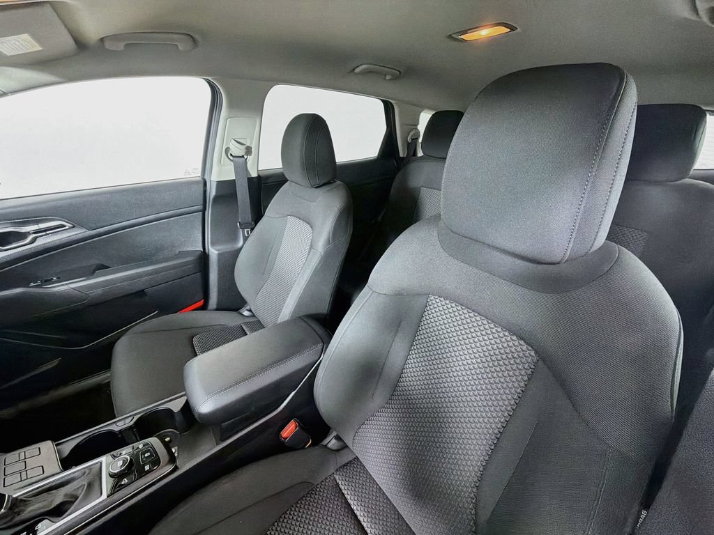 Certified 2024 Kia Sportage LX FWD image 19