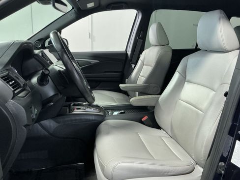 Used 2023 Honda Passport EX-L image 14
