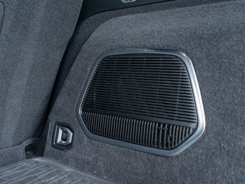 Used 2023 Jeep Grand Cherokee Summit image 10