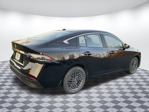 Used 2026 Nissan Sentra SV w/ Floor Mat Package image 3