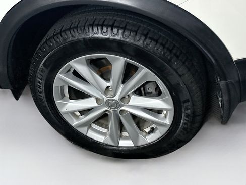 Used 2017 Nissan Rogue Sport SV w/ SV Premium Package image 11