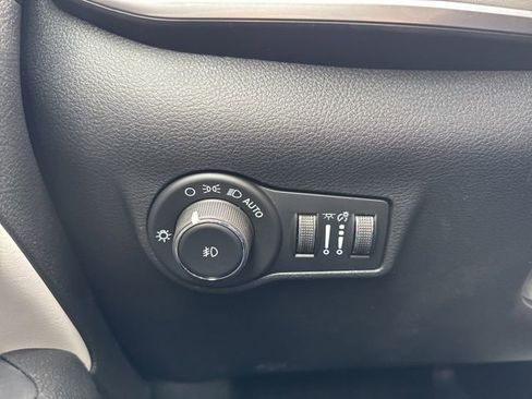 New 2026 Jeep Compass Limited w/ Sun, Sound & Navigation Group image 11