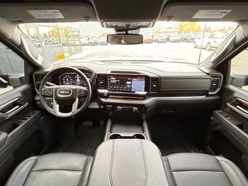 Used 2025 GMC Sierra 3500 SLT w/ SLT Premium Package image 12