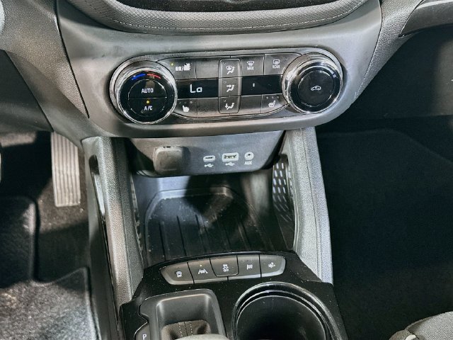 Used 2021 Chevrolet TrailBlazer LT w/ Convenience Package FWD image 28