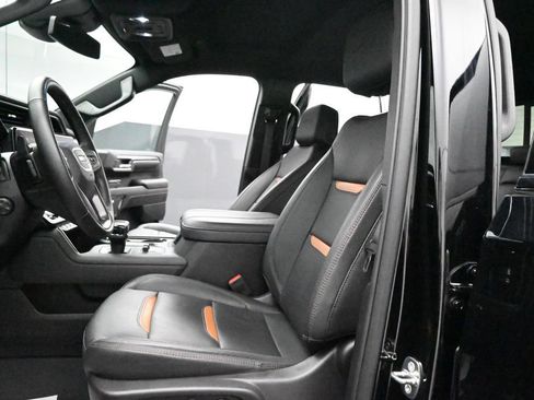 Used 2024 GMC Sierra 1500 AT4 w/ AT4 Premium Package AWD/4WD image 10