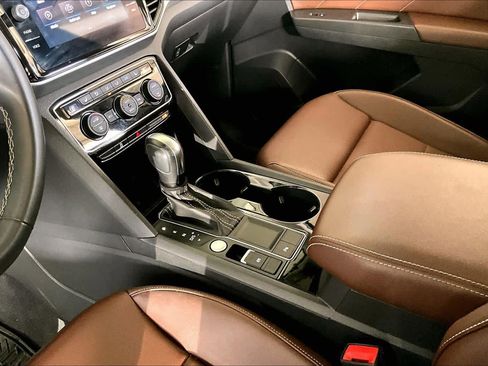 Used 2022 Volkswagen Atlas SE image 16