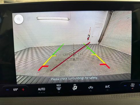 New 2025 Ford Maverick XL w/ Equipment Group 102A image 24