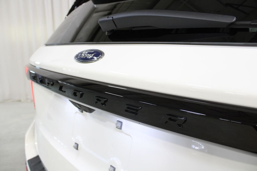 New 2026 Ford Explorer ST w/ Sun And Sound Package AWD/4WD image 33