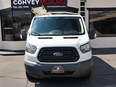 Used 2018 Ford Transit 250 130 Low Roof RWD image 3