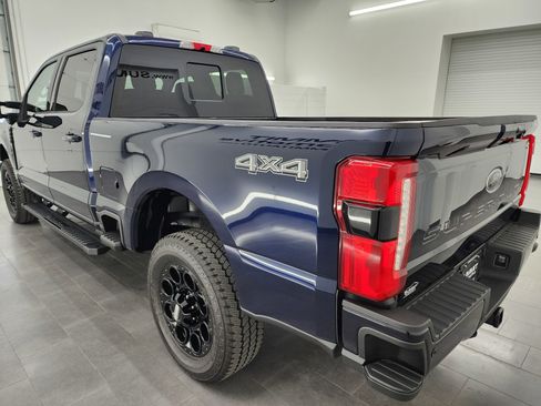 Used 2025 Ford F250 XLT w/ Black Appearance Package image 6