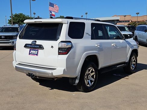 Used 2018 Toyota 4Runner TRD Off-Road AWD/4WD image 5