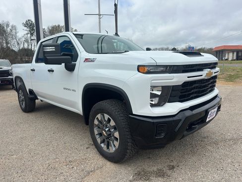 New 2026 Chevrolet Silverado 2500 Custom w/ Custom Value Package image 10