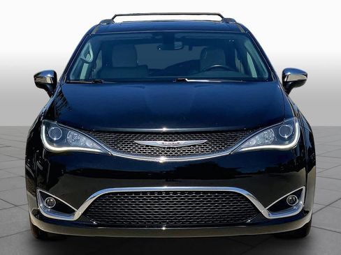 Used 2020 Chrysler Pacifica Limited FWD image 4