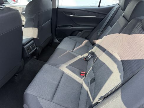 Used 2025 Toyota Camry LE AWD/4WD image 20