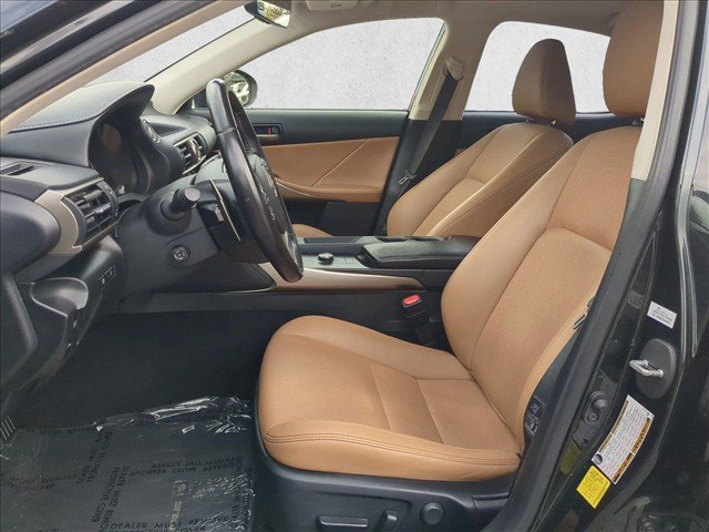 Used 2020 Lexus IS 300 w/ Premium Package RWD image 16